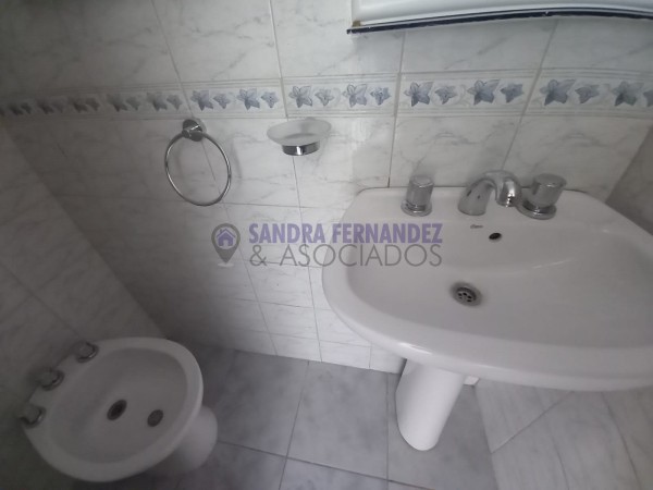 Neuquen. Alquiler. Duplex 3 dormitorios Barrio Rincón de Emilio 