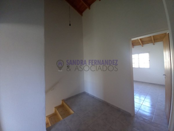 Neuquen. Alquiler. Duplex 3 dormitorios Barrio Rincón de Emilio 