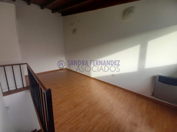 Neuquen. Alquiler (VENTA-PERMUTA) Casa Nivel Gerencial Barrio Santa Genoveva