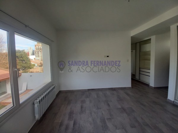 Neuquen. Alquiler (VENTA-PERMUTA) Casa Nivel Gerencial Barrio Santa Genoveva