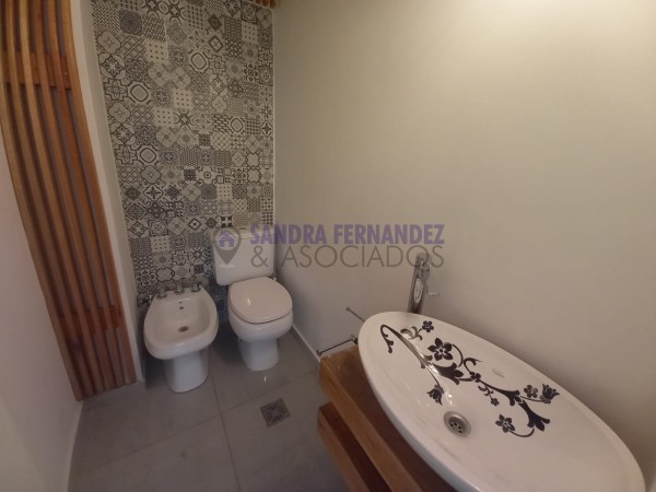 Neuquen. Alquiler (VENTA-PERMUTA) Casa Nivel Gerencial Barrio Santa Genoveva