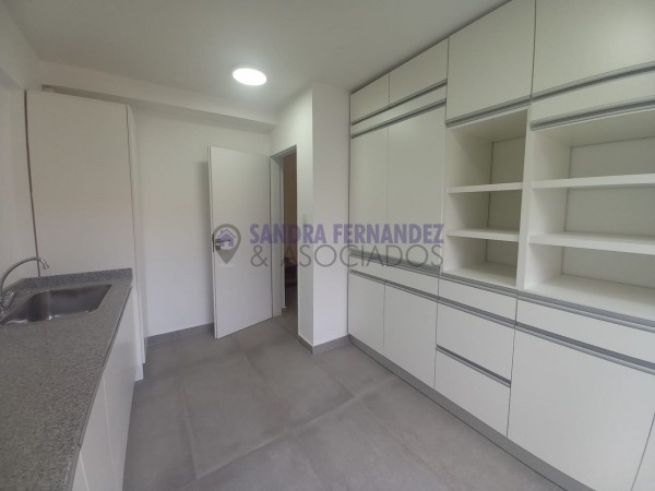 Neuquen. Alquiler (VENTA-PERMUTA) Casa Nivel Gerencial Barrio Santa Genoveva