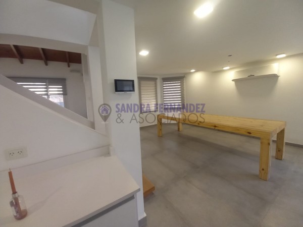 Neuquen. Alquiler (VENTA-PERMUTA) Casa Nivel Gerencial Barrio Santa Genoveva