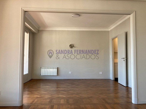 Alquiler Venta. Buenos Aires. CABA: Departamento SEMIPISO REMODELADO 4 dormitorios