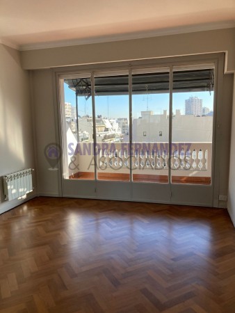 Alquiler Venta. Buenos Aires. CABA: Departamento SEMIPISO REMODELADO 4 dormitorios