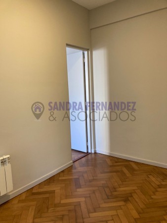 Alquiler Venta. Buenos Aires. CABA: Departamento SEMIPISO REMODELADO 4 dormitorios