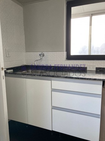 Alquiler Venta. Buenos Aires. CABA: Departamento SEMIPISO REMODELADO 4 dormitorios