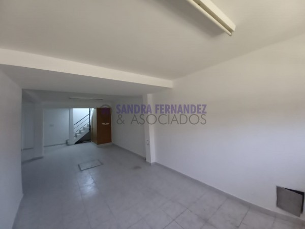 Neuquen. Alquiler Triplex. Barrio Maria Auxiliadora. 