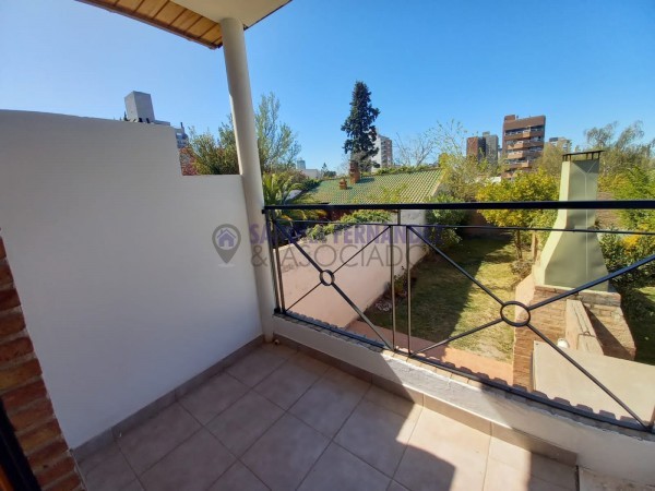 Neuquen. Alquiler Triplex. Barrio Maria Auxiliadora. 