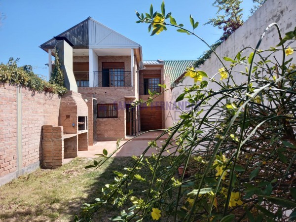 Neuquen. Alquiler Triplex. Barrio Maria Auxiliadora. 