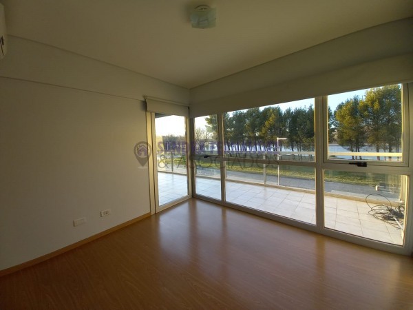 Neuquen, Alquiler, Departamento de 2 dormitorio(1 en suite) Cochera Paseo de la Costa Ribera Urbana