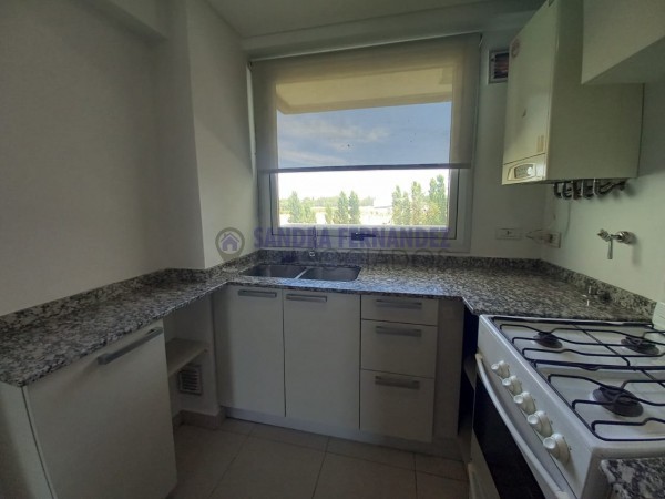 Neuquen, Alquiler, Departamento de 2 dormitorio(1 en suite) Cochera Paseo de la Costa Ribera Urbana