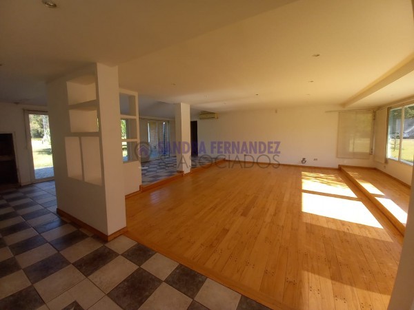 Neuquen. Alquiler Casa 4 dormitorios (suite) Zona Rio Neuquen. Puente  Cipolletti-Neuquen