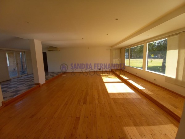 Neuquen. Alquiler Casa 4 dormitorios (suite) Zona Rio Neuquen. Puente  Cipolletti-Neuquen