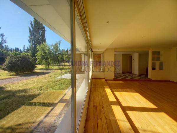 Neuquen. Alquiler Casa 4 dormitorios (suite) Zona Rio Neuquen. Puente  Cipolletti-Neuquen