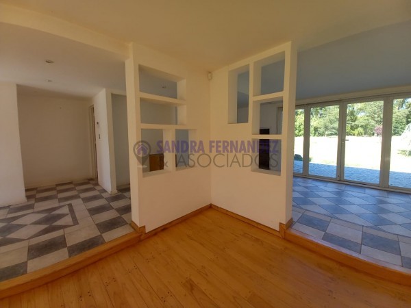 Neuquen. Alquiler Casa 4 dormitorios (suite) Zona Rio Neuquen. Puente  Cipolletti-Neuquen