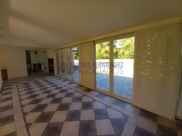 Neuquen. Alquiler Casa 4 dormitorios (suite) Zona Rio Neuquen. Puente  Cipolletti-Neuquen