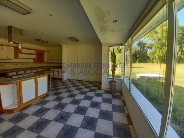 Neuquen. Alquiler Casa 4 dormitorios (suite) Zona Rio Neuquen. Puente  Cipolletti-Neuquen