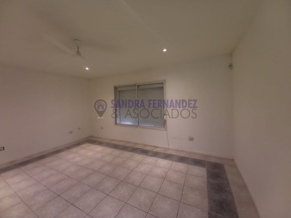 Neuquen. Alquiler Casa 4 dormitorios (suite) Zona Rio Neuquen. Puente  Cipolletti-Neuquen