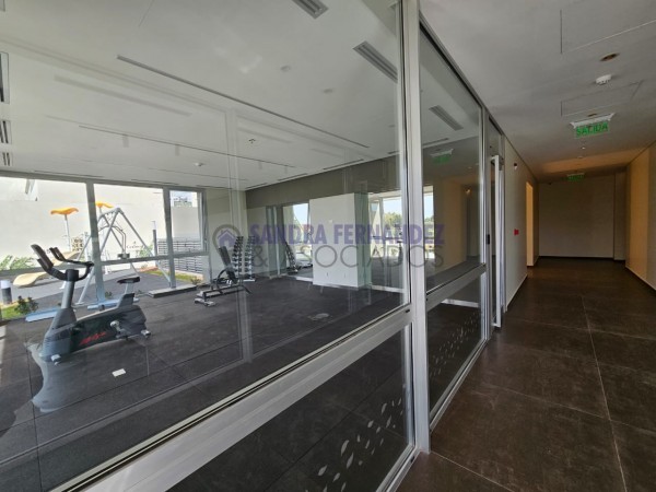 Neuquen Alquiler 2 dormitorios (suite) Edificio Central Tower Nivel  Gerencial