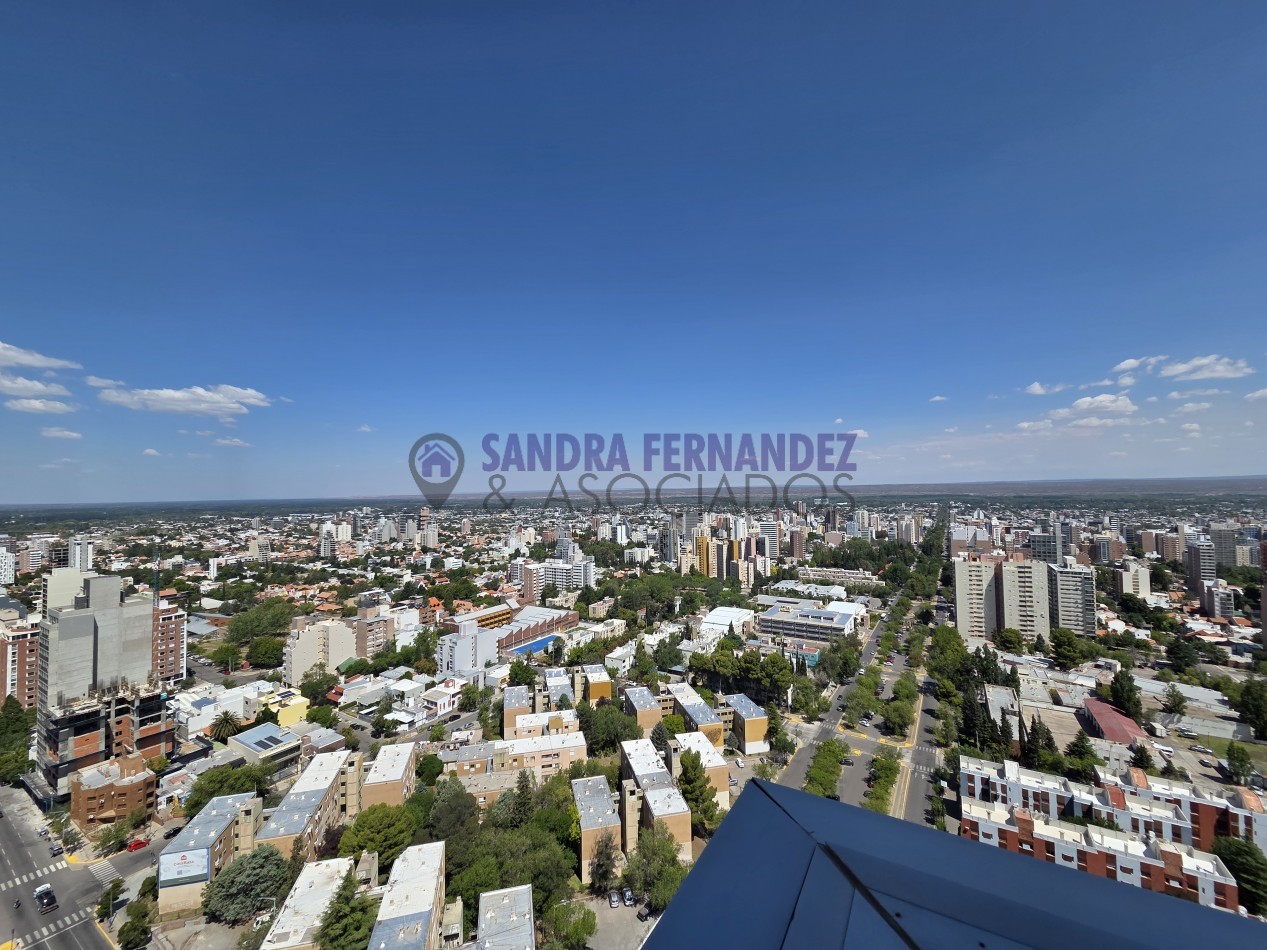 Neuquen. Alquiler NIVEL GERENCIAL Departamento  Semipiso 3 dorm