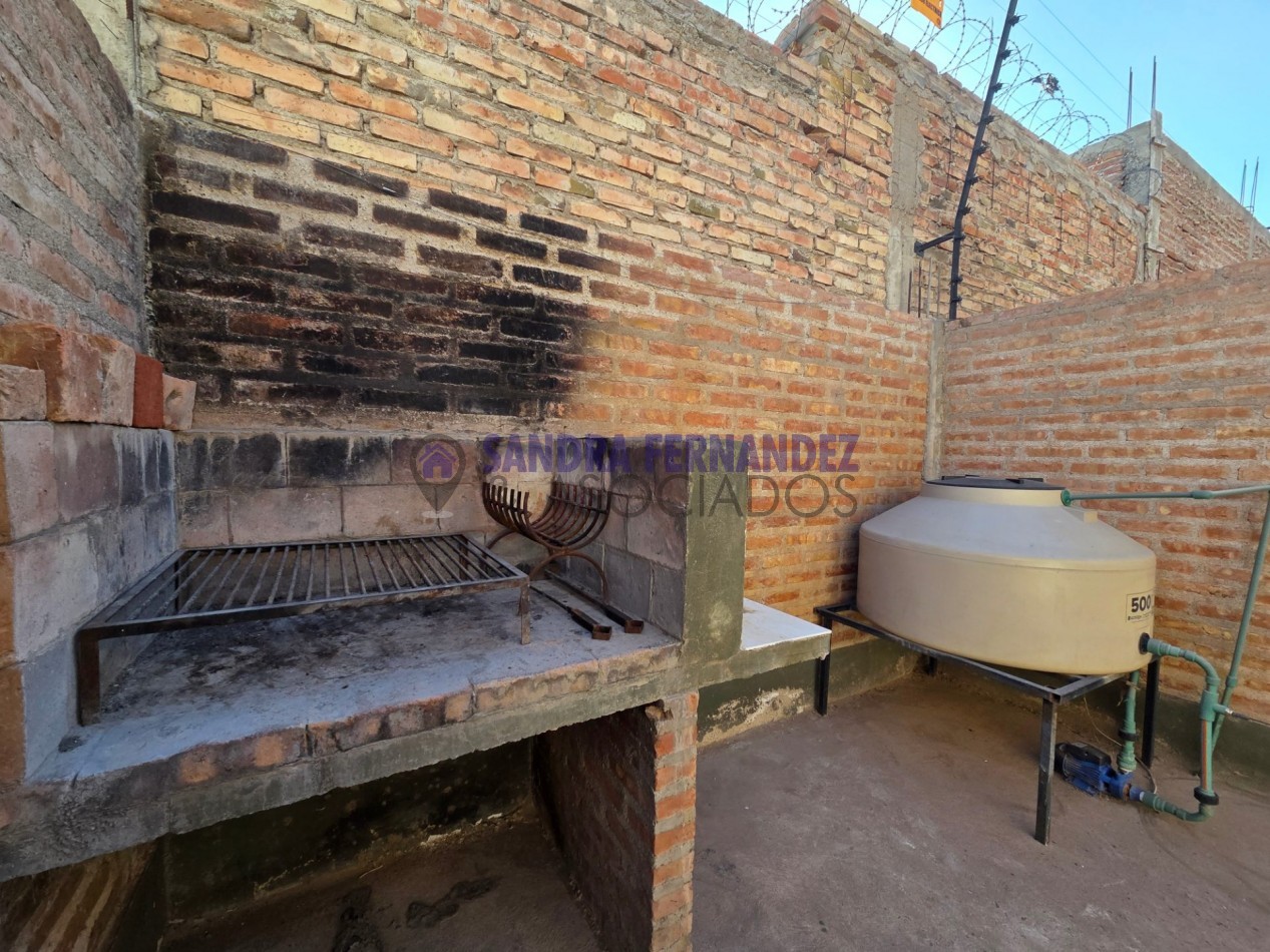 Neuquen Alquiler Duplex 2 dormitorios entrada para un auto