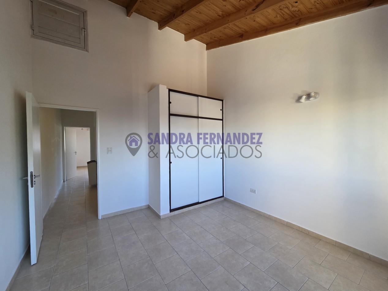 Neuquen. Alquiler. Duplex 2 dormitorios Barrio Huilliches