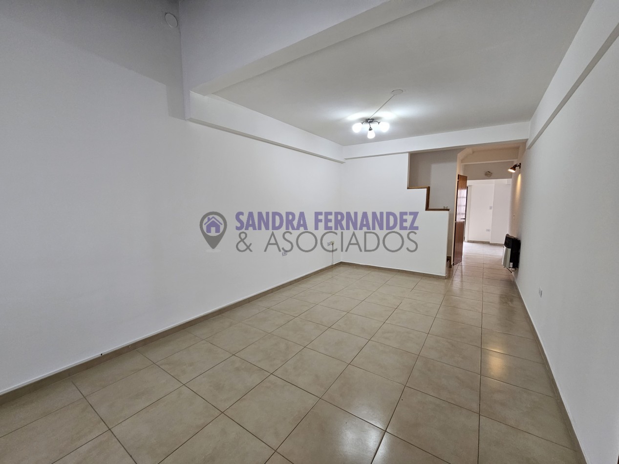 Neuquen. Alquiler. Duplex 3 dormitorios. Barrio Maria Auxiliadora