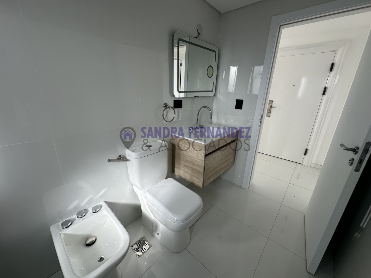 Neuquen Alquiler Departamento 1 dormitorio con terraza. Cochera Centro ciudad de Neuquen