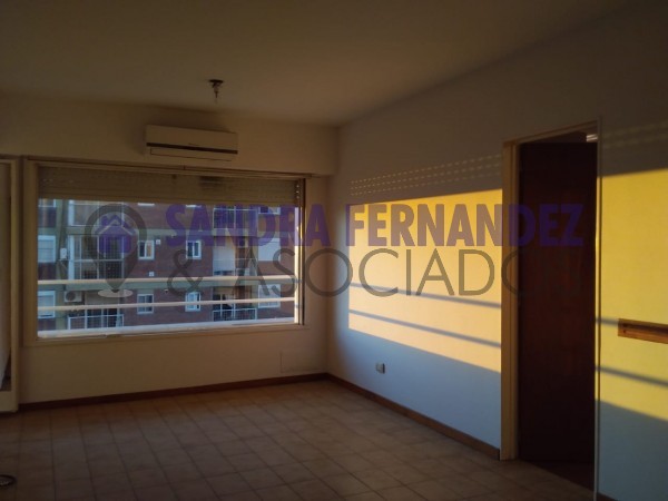 Neuquen. Alquiler Departamento 1 dorm Zona San Lucas. B° Maria Auxiliadora