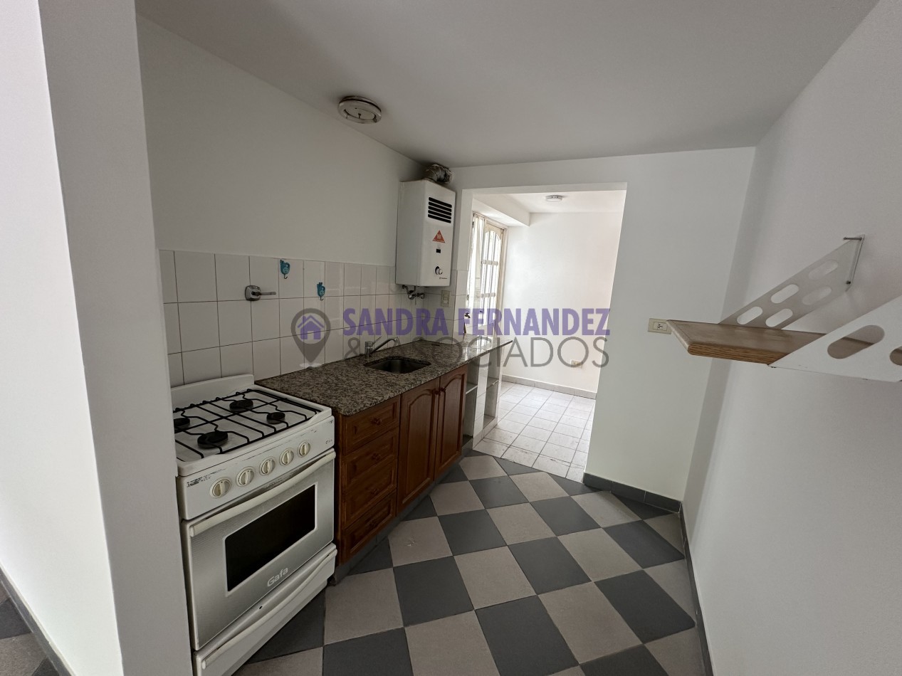 Neuquen Alquiler Loft 1 dormitorio con entrada para vehiculo