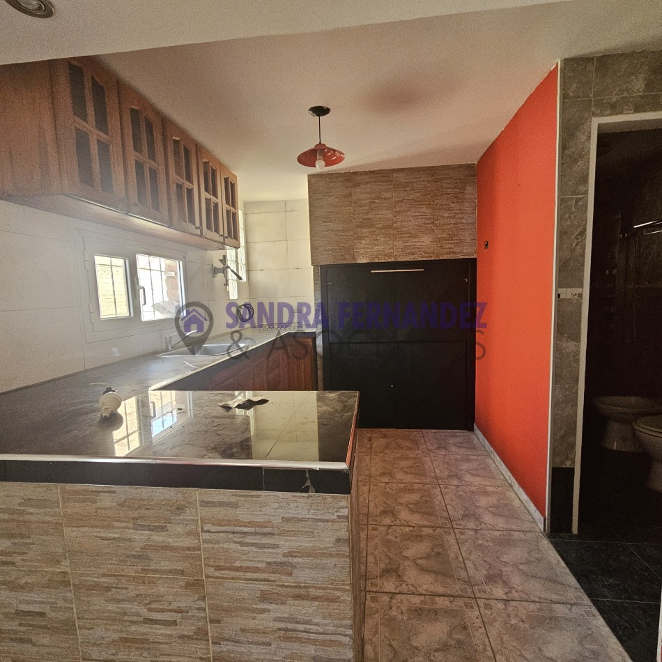 Neuquen. Alquiler. Duplex 3 dormitorios Zona Ruca Che