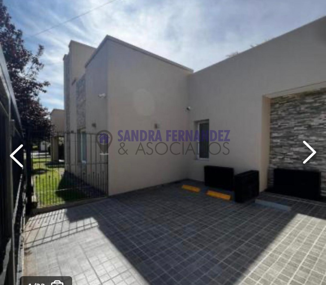 Rio Negro Cipolletti Barrio Flamingo Casa niel gerencial 