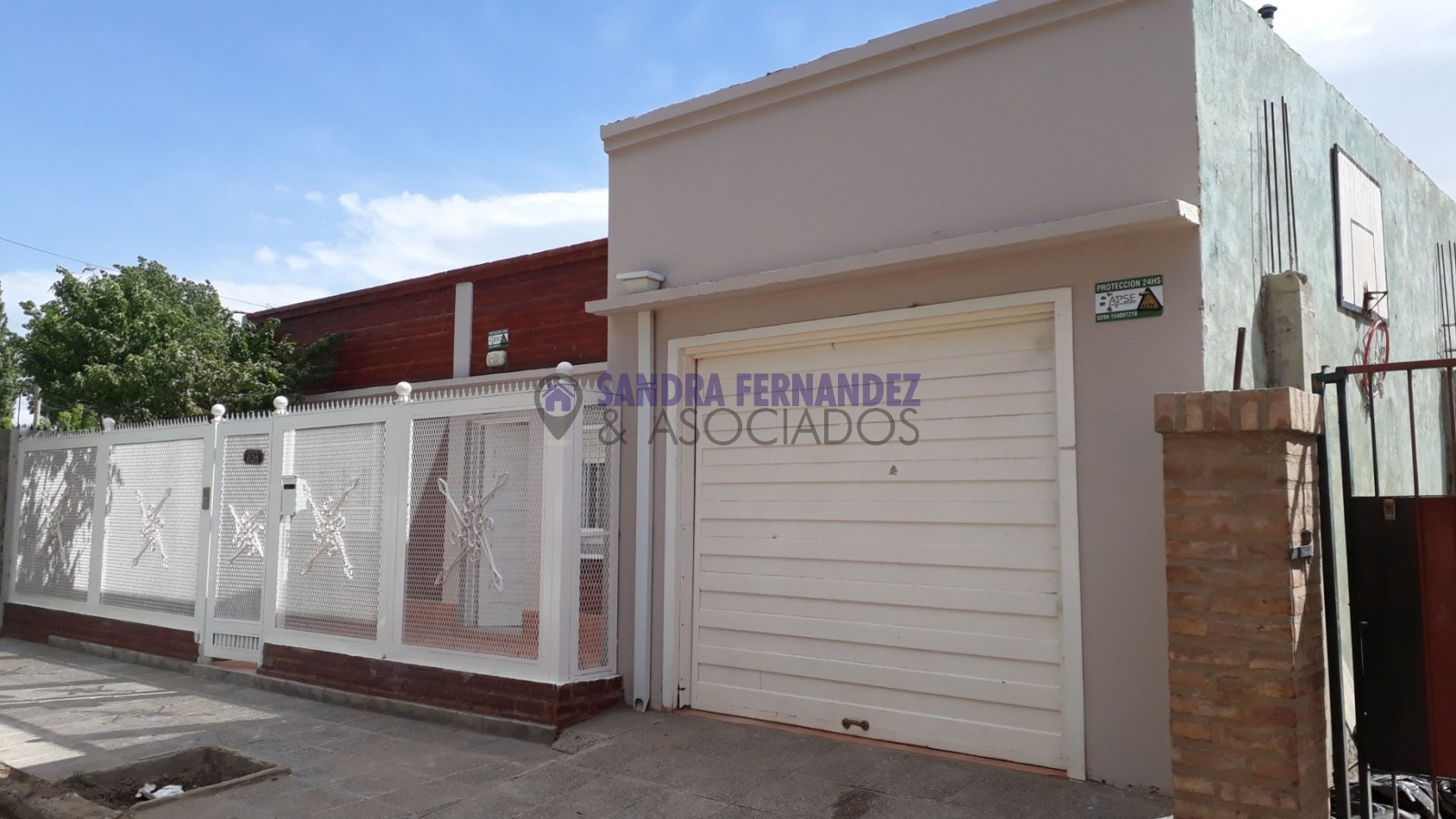 Plottier Alquiler Casa en una sola planta 