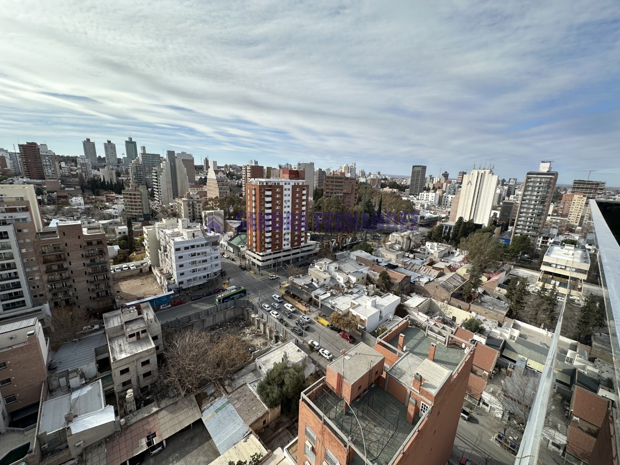 Neuquen Alquiler Departamento 1 dormitorio con terraza. Cochera Centro ciudad de Neuquen
