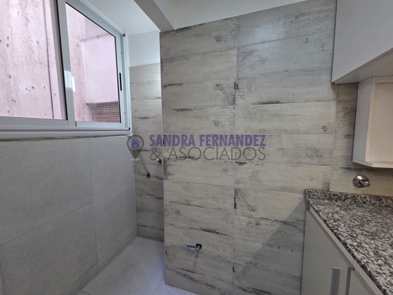 CABA MONSERRAT Alquiler Departamento 2 dormitorios remodelado a estrenar sin cochera