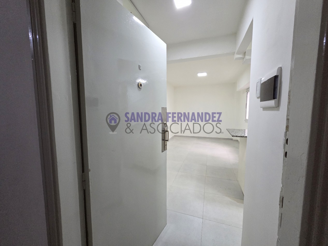 CABA MONSERRAT Alquiler Departamento 2 dormitorios remodelado a estrenar sin cochera