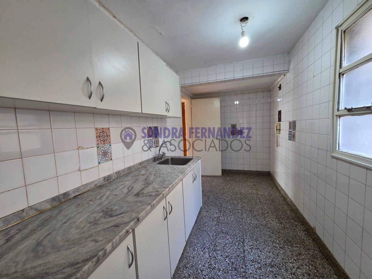 Neuquen Alquiler Departamento 3 dormitorios zona YPF sin cochera