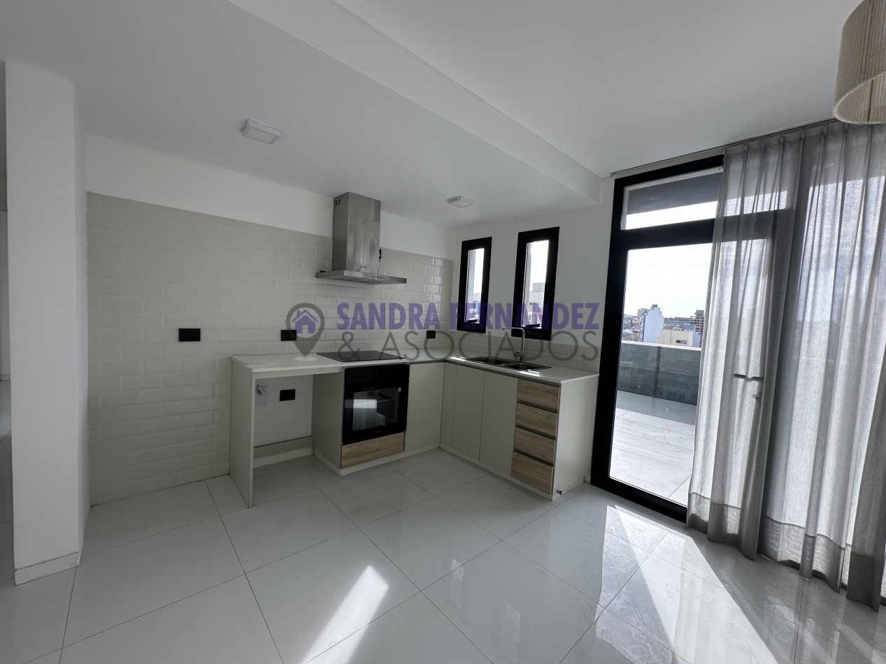 Neuquen Alquiler Departamento 1 dormitorio con terraza. Cochera Centro ciudad de Neuquen