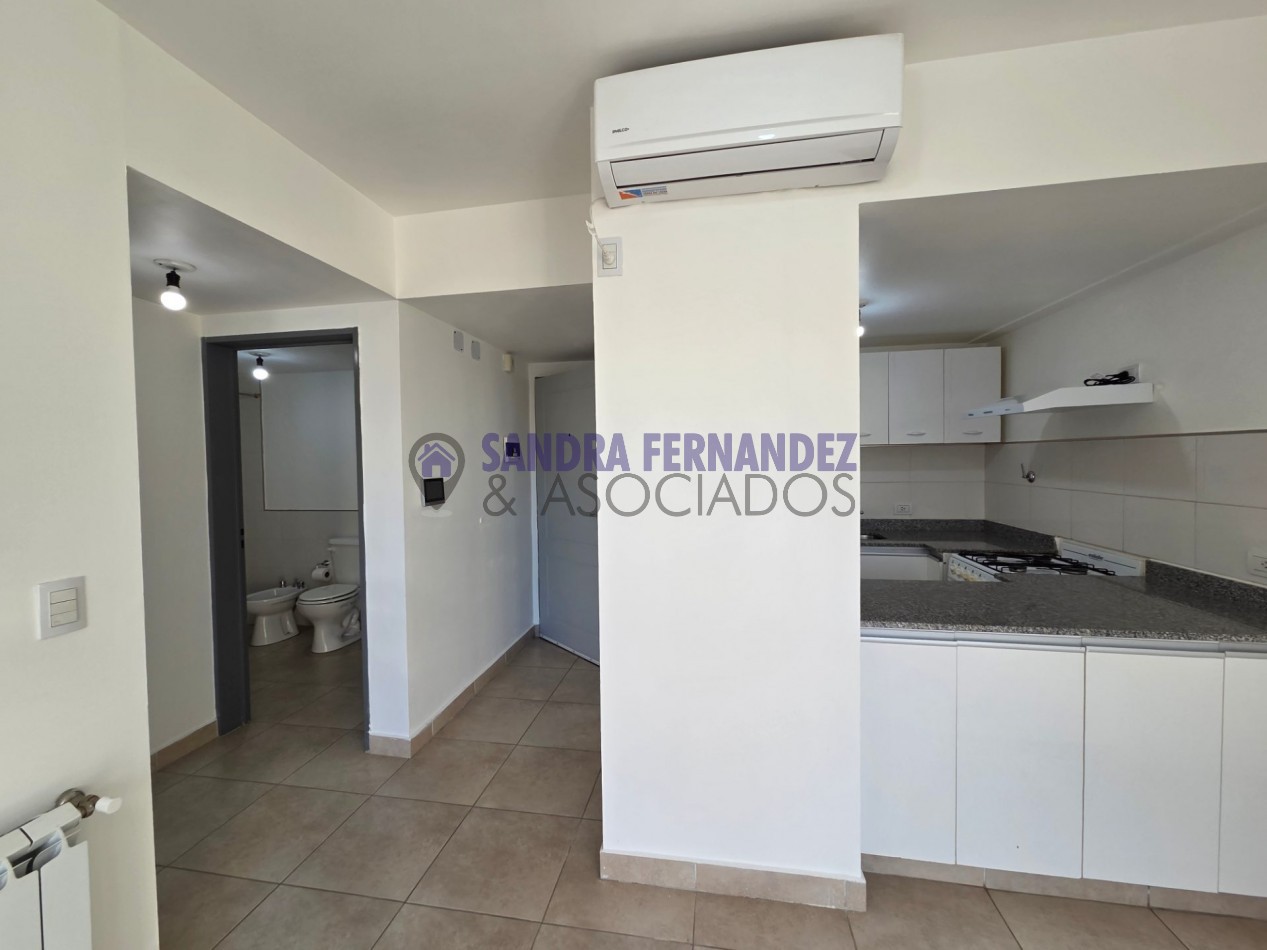 Neuquen Alquiler Departamento 1 dormitorio Cochera cubierta Zona Traumatologia del Comahue