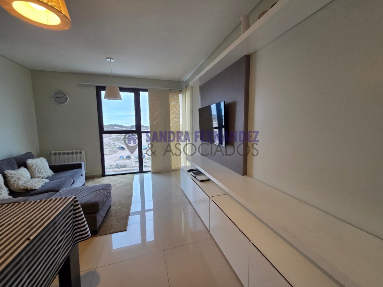 Neuquen Alquiler Departamento Nivel Gerencial amoblado equipado 2 dormitorios (suite). Cochera