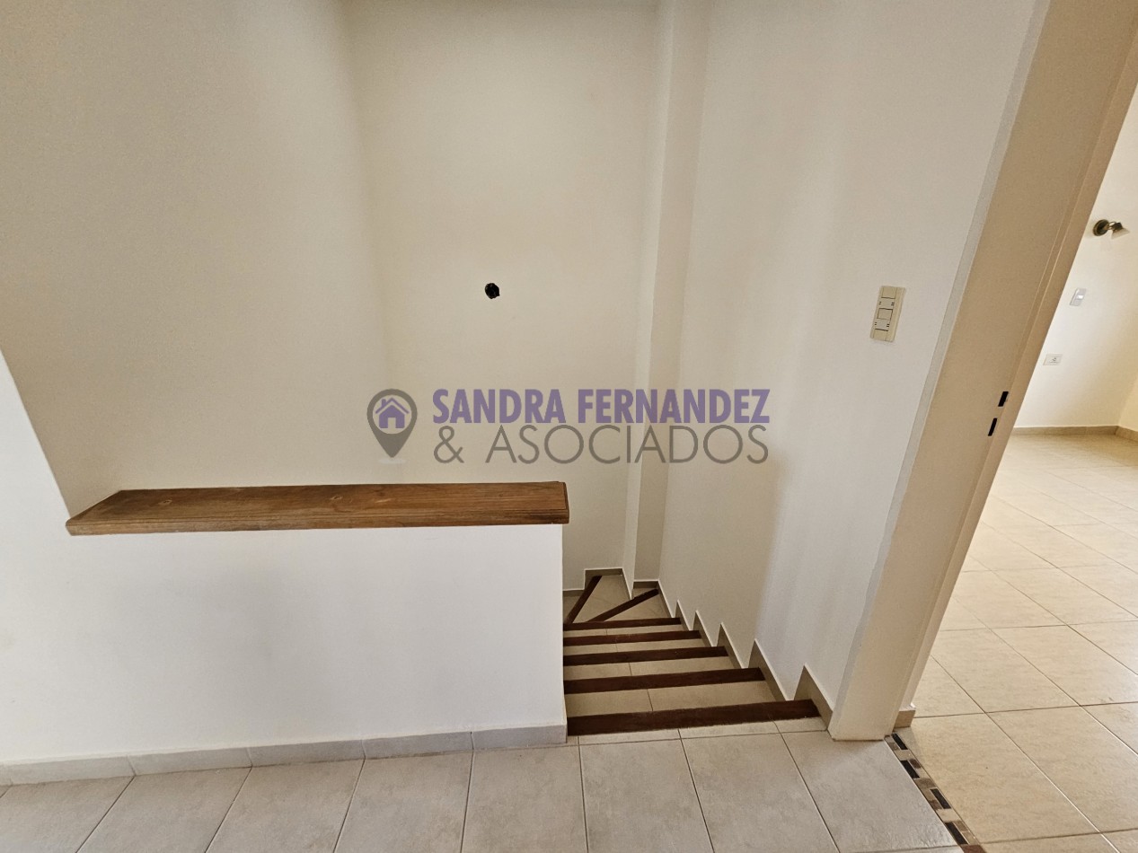 Neuquen. Alquiler. Duplex 3 dormitorios. Barrio Maria Auxiliadora