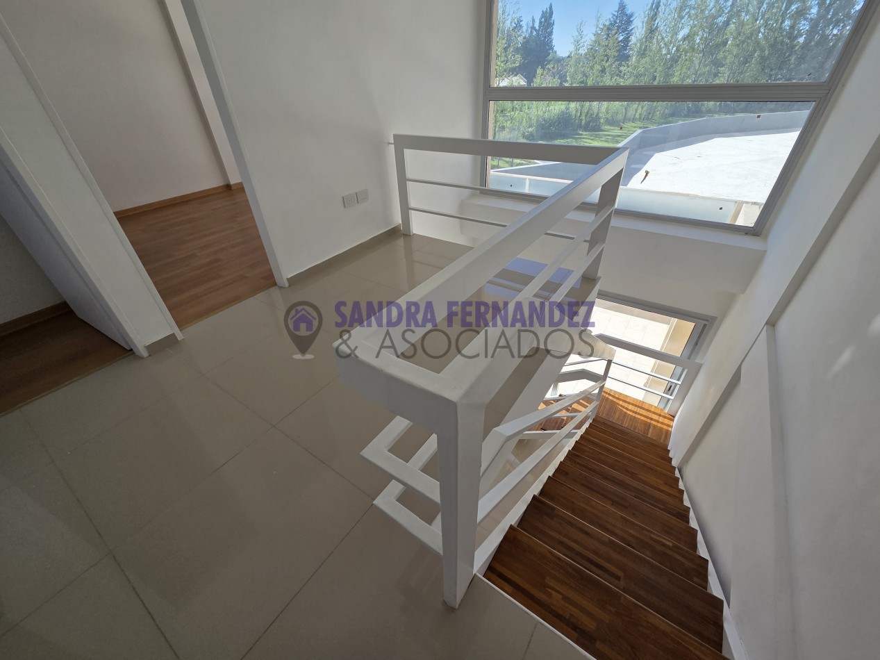 Rio Negro Cipolletti Venta A ESTRENAR Departamento en duplex 2 dormitorios cochera externa