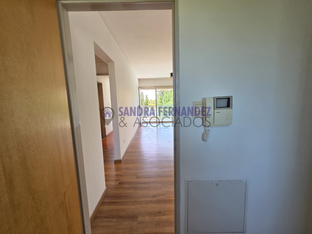 Neuquen Alquiler Departamento 2 dormitorios suite cochera Paseo de la Costa 