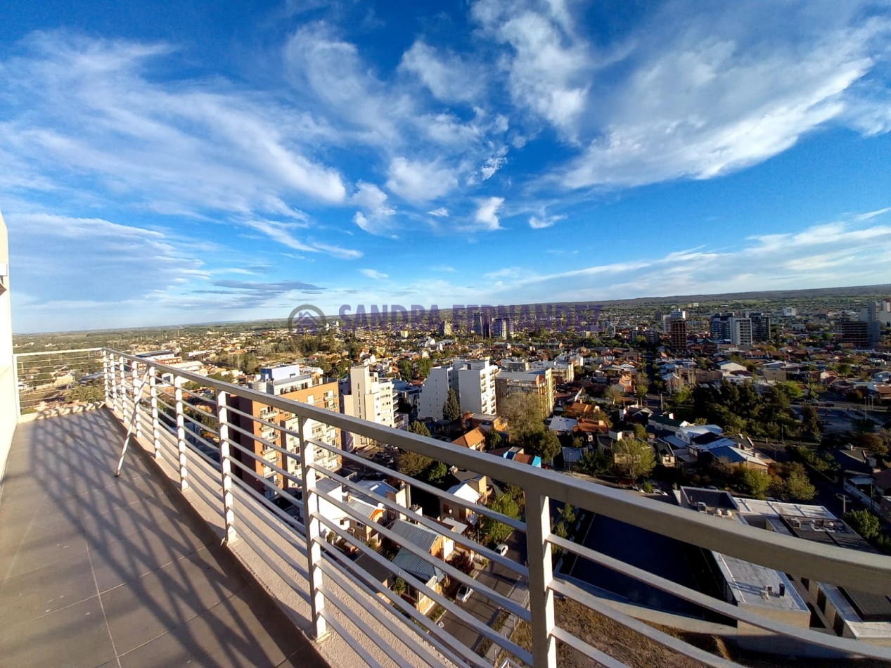 Neuquen. Venta. Semipiso Departamento frente a Legislatura de Neuquen. 