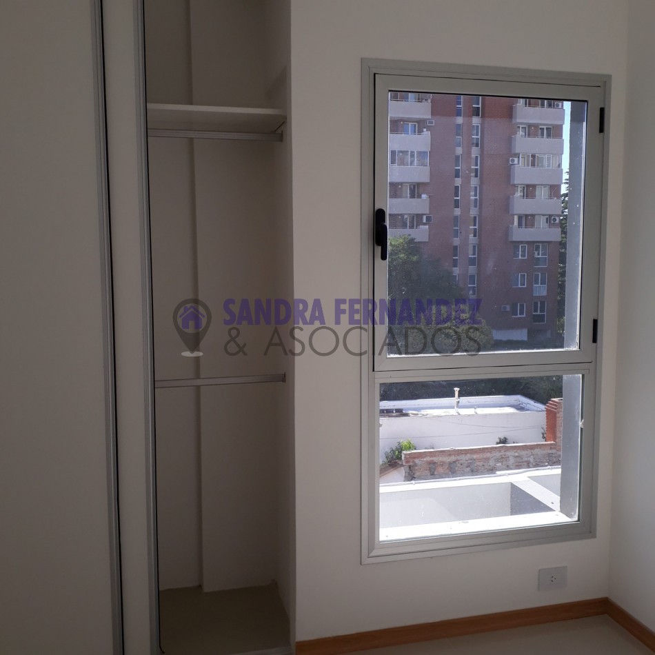 Neuquen Venta Departamento sin cochera centro de la ciudad de Neuquen. Cercano a Universidad del Comahue (UNCO)