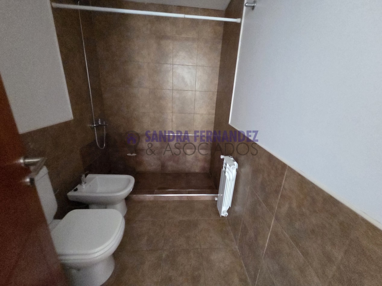 Rio Negro Cipolletti ALQUILER Complejo Jardines de Esmeralda 2 dormitorios Cochera