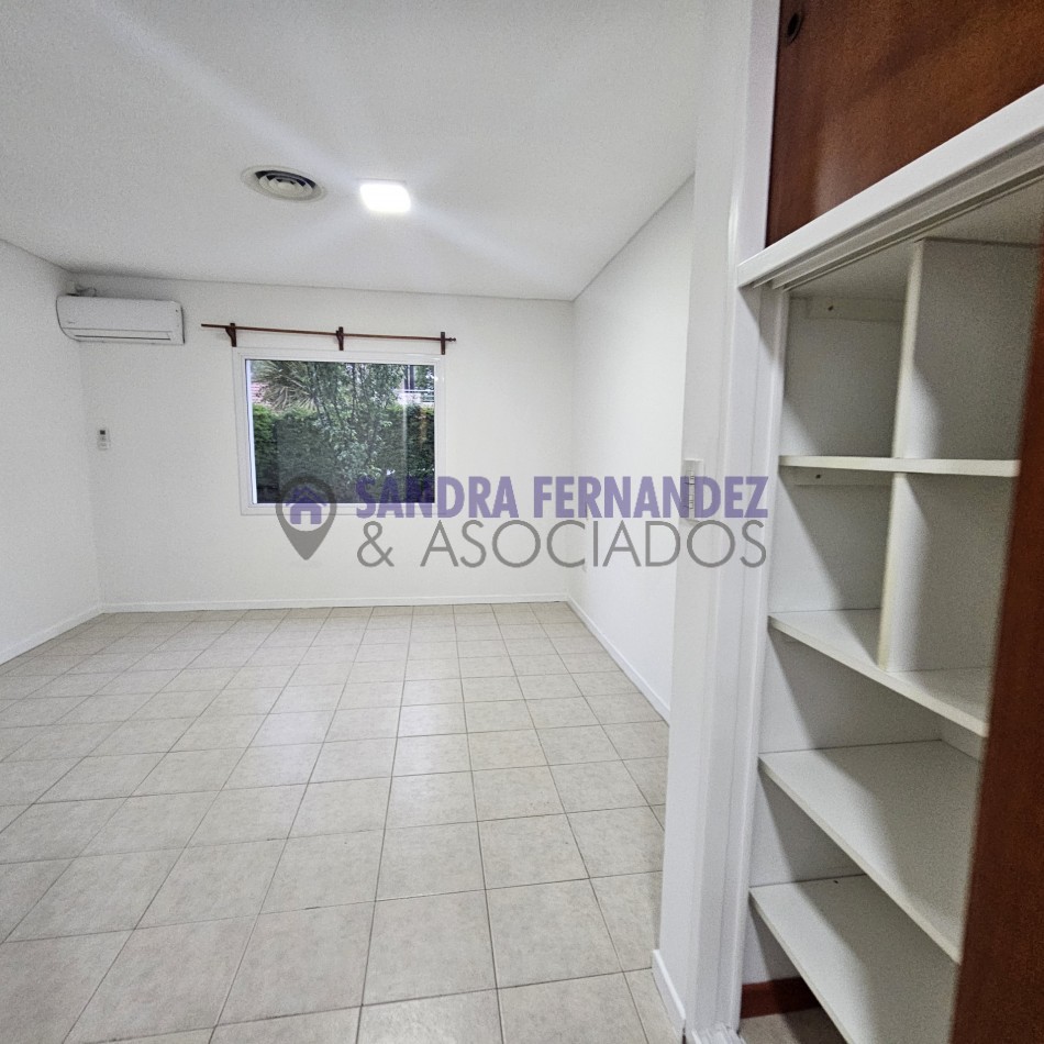 Neuquen. Venta Casa 2 dormitorios (suite) en una sola planta. Barrio Rincon Club de Campo