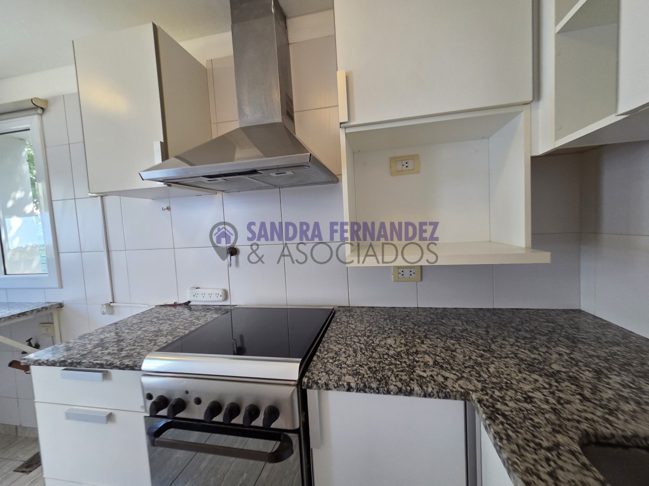 Neuquen Alquiler Duplex 3 dormitorios(suite) Jardines del Rey