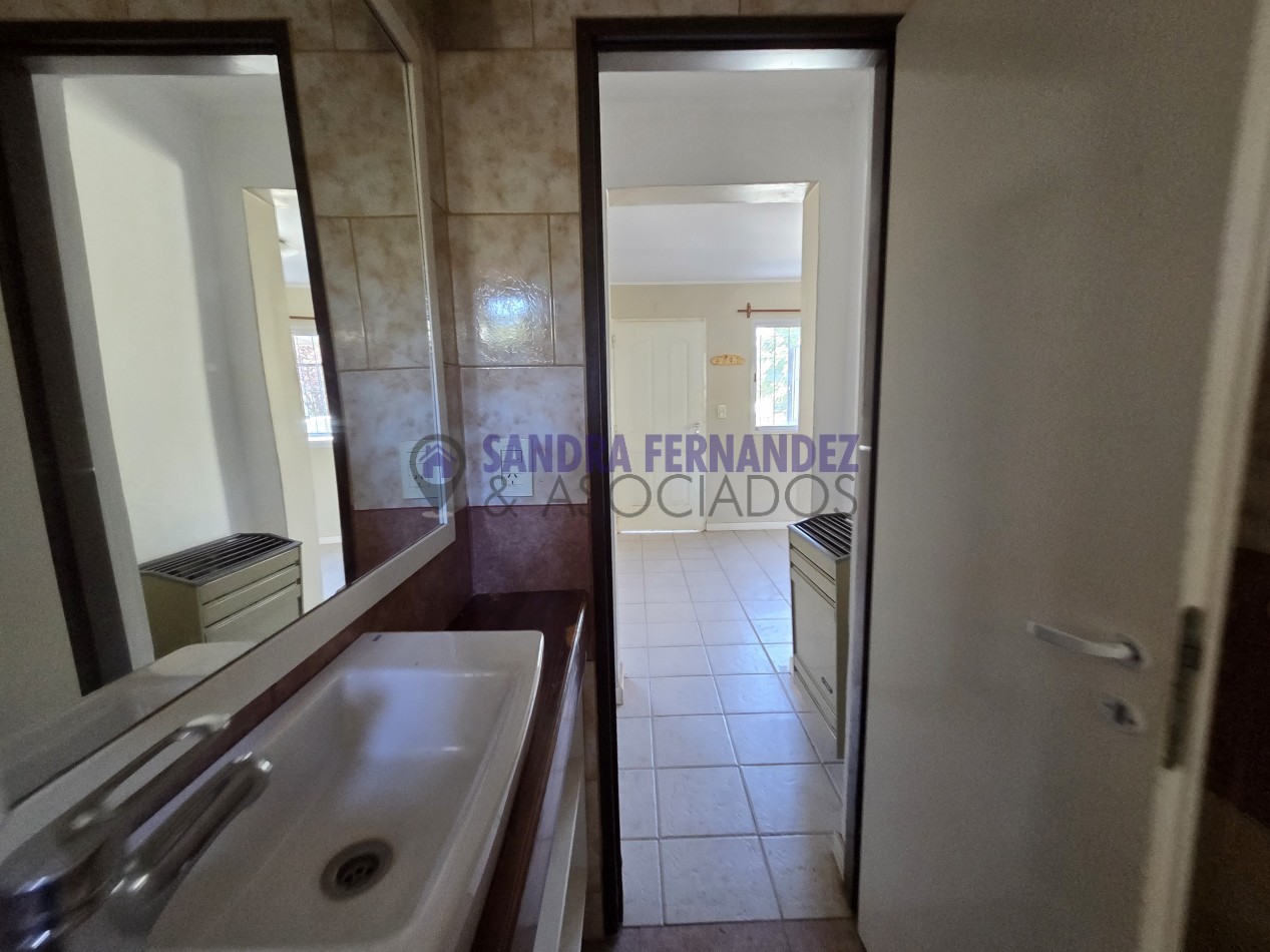Neuquen, Alquiler, Departamento 1 dormitorio, en Complejo. Barrio Villa Maria